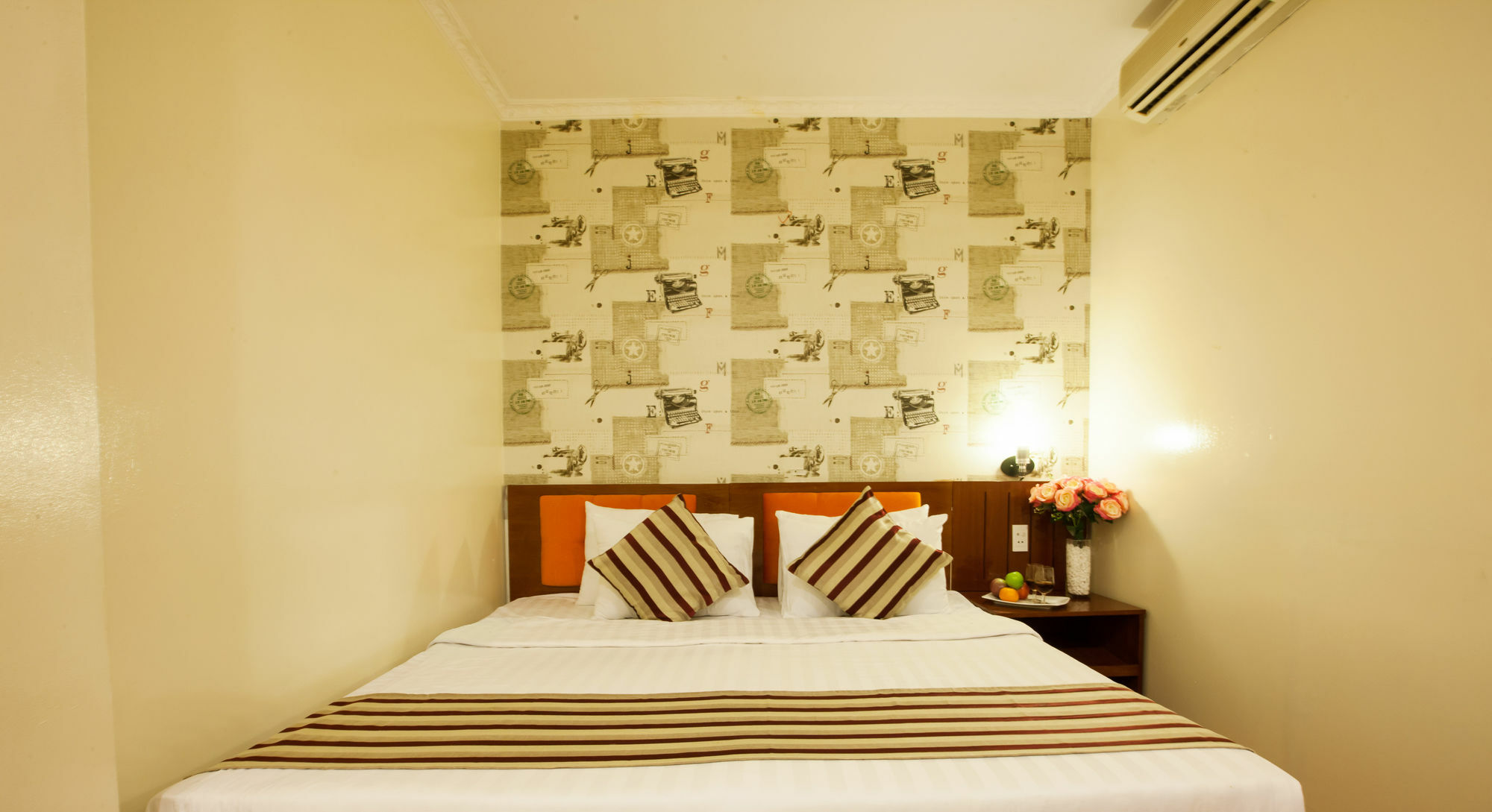 Saigon Crystal Hotel Ho Chi Minh City Exterior photo